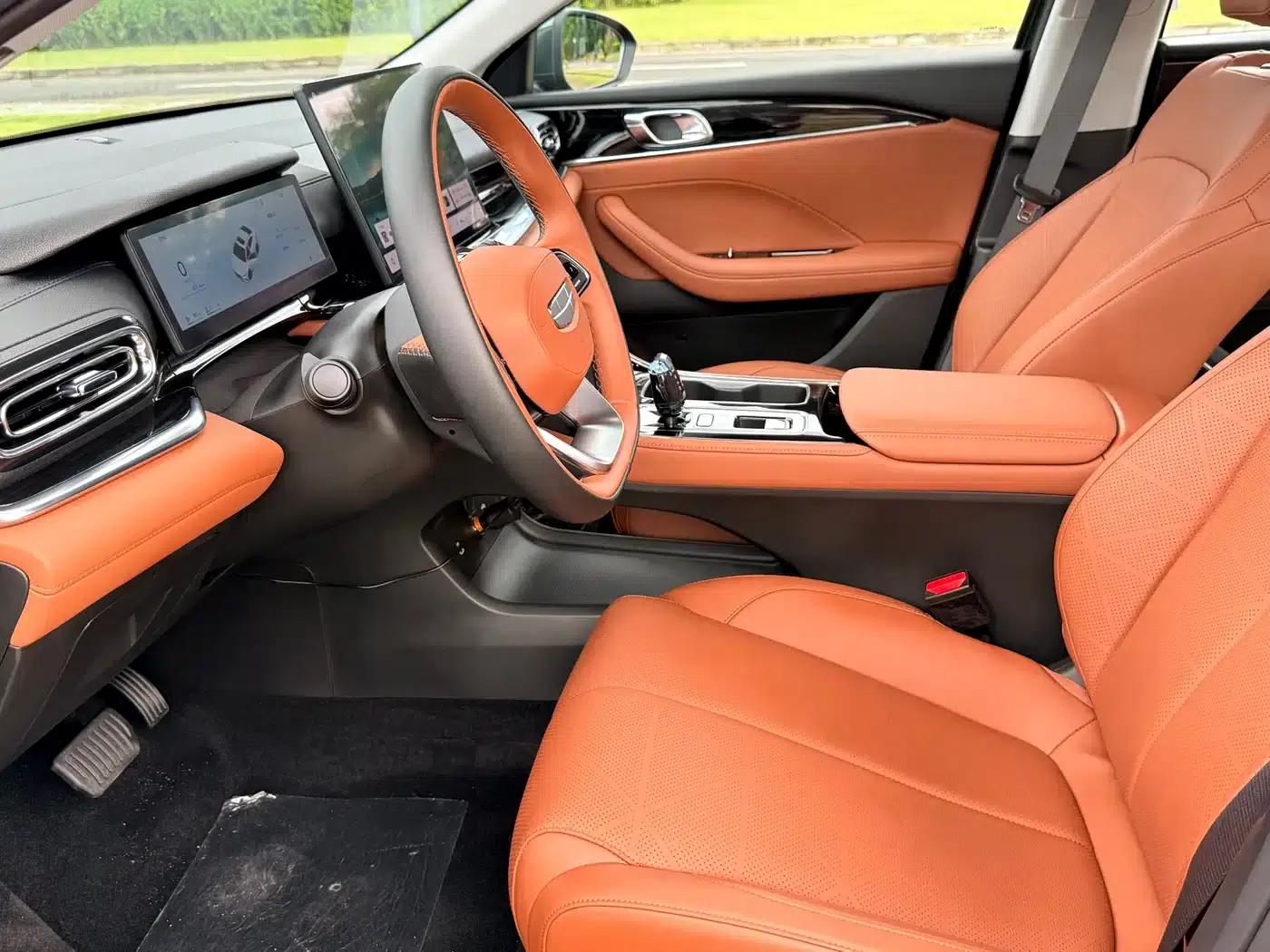 Geely Emgrand 2026 5th Generation 1.5T DCT Flagship Edition — миниатюра 10