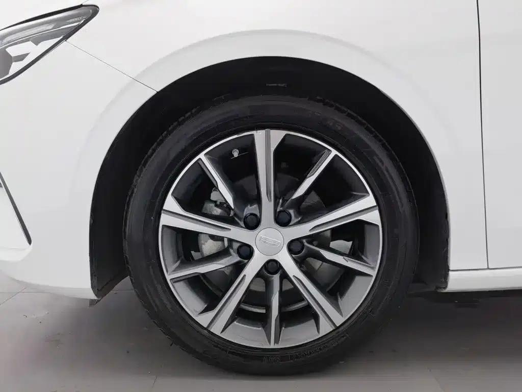 Geely Emgrand 2023 4th Generation Champion Edition 1.5L CVT Premium — миниатюра 17