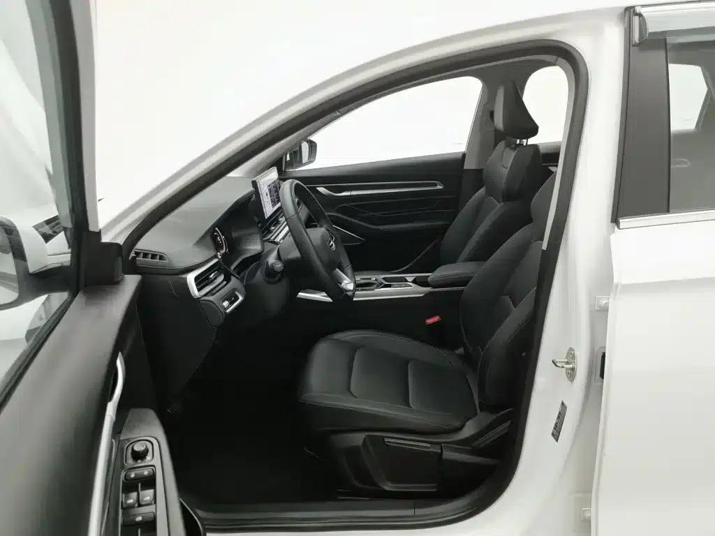 Geely Emgrand 2023 4th Generation Champion Edition 1.5L CVT Premium — миниатюра 10