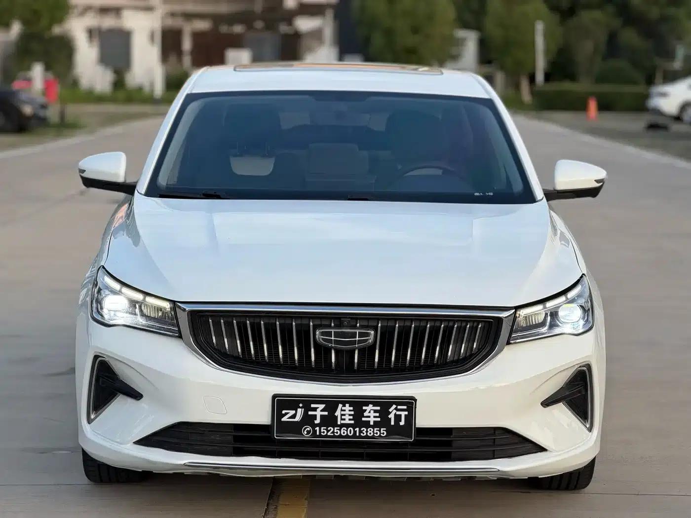Geely Emgrand 2022 4th Generation 1.5L CVT Flagship Edition — миниатюра 2