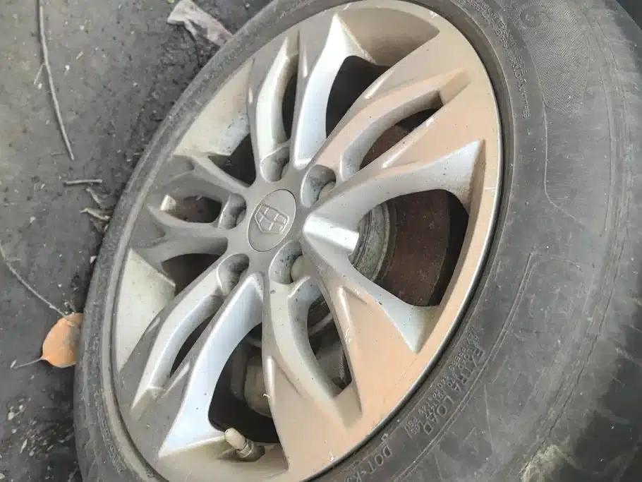 Geely Emgrand 2016 Sedan 1.5L Manual Upgrade Version — миниатюра 6