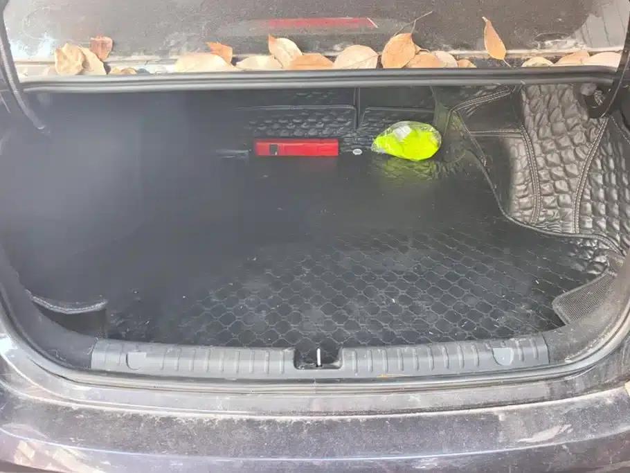 Geely Emgrand 2022 4th Generation 1.5L CVT Flagship Edition — миниатюра 4