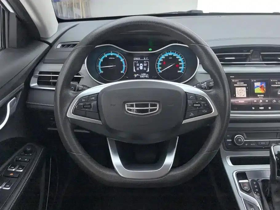 Geely Emgrand 2021 UP 1.5L CVT Luxury Edition — миниатюра 15