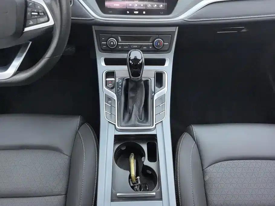 Geely Emgrand 2021 UP 1.5L CVT Luxury Edition — миниатюра 16