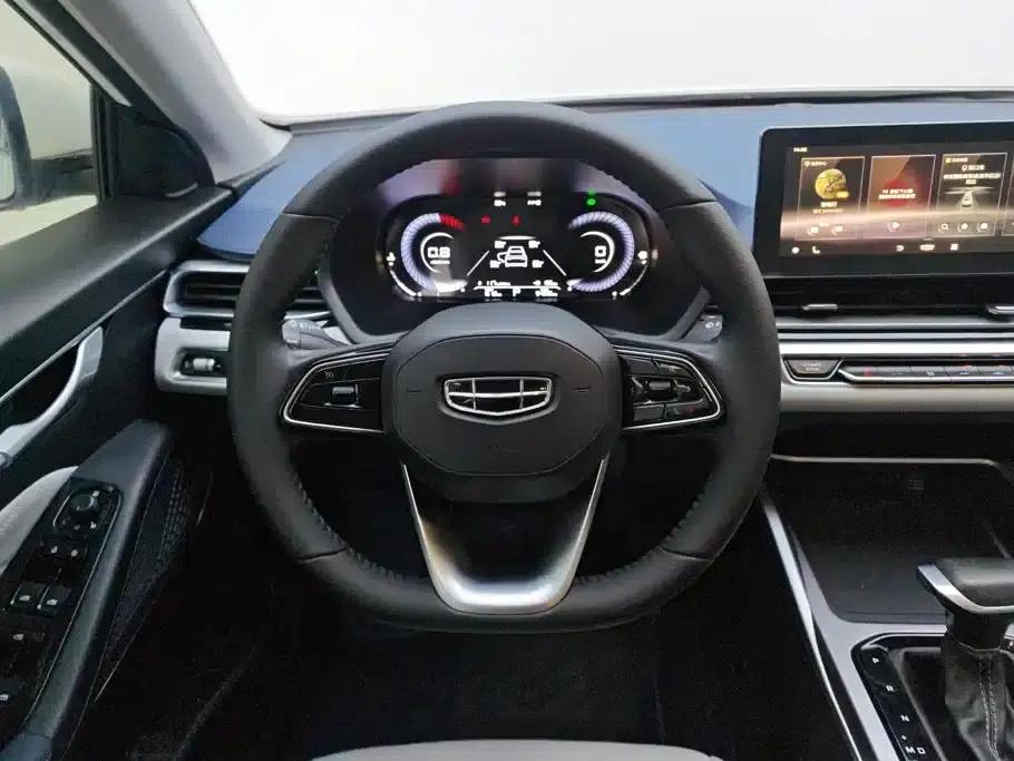 Geely Emgrand 2022 4th Generation 1.5L CVT Flagship Edition — миниатюра 15