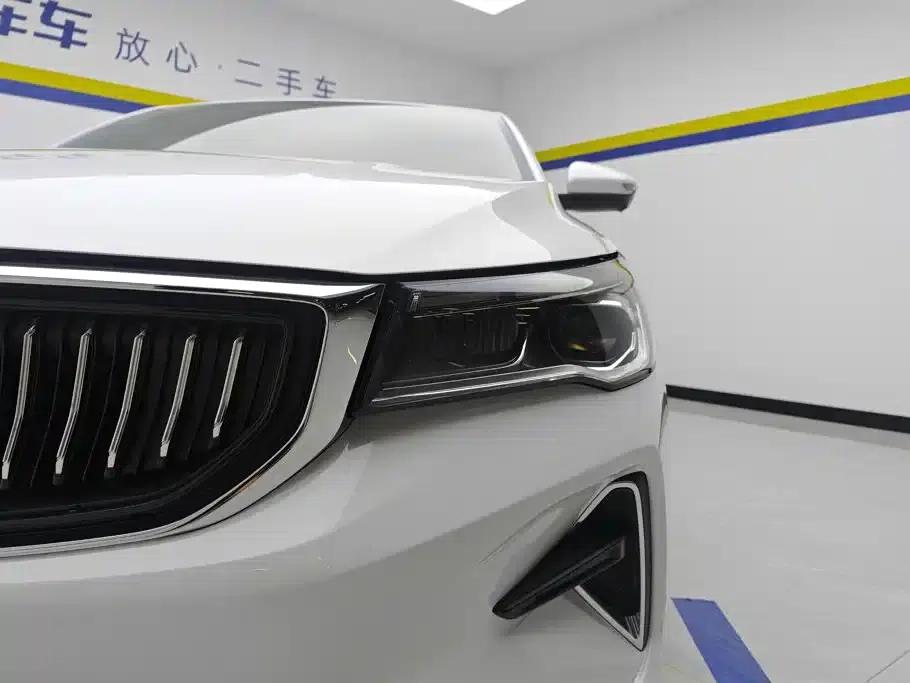 Geely Emgrand 2022 4th Generation 1.5L CVT Flagship Edition — миниатюра 5