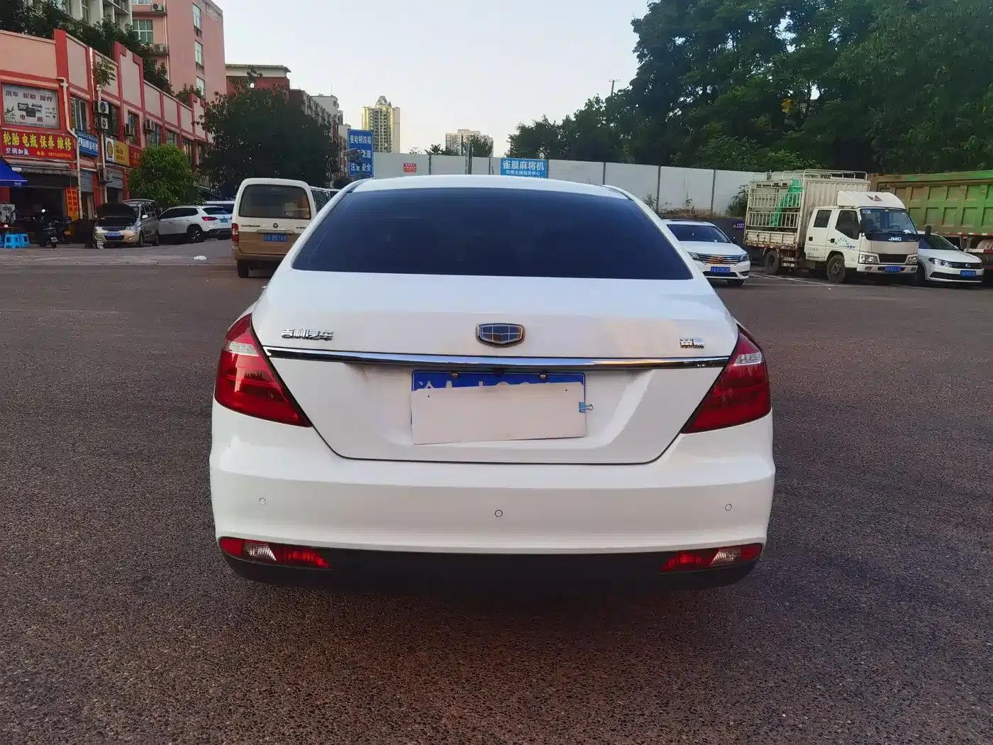 Geely Emgrand 2017 Sedan Million Edition 1.5L Manual Upgrade Version — миниатюра 5