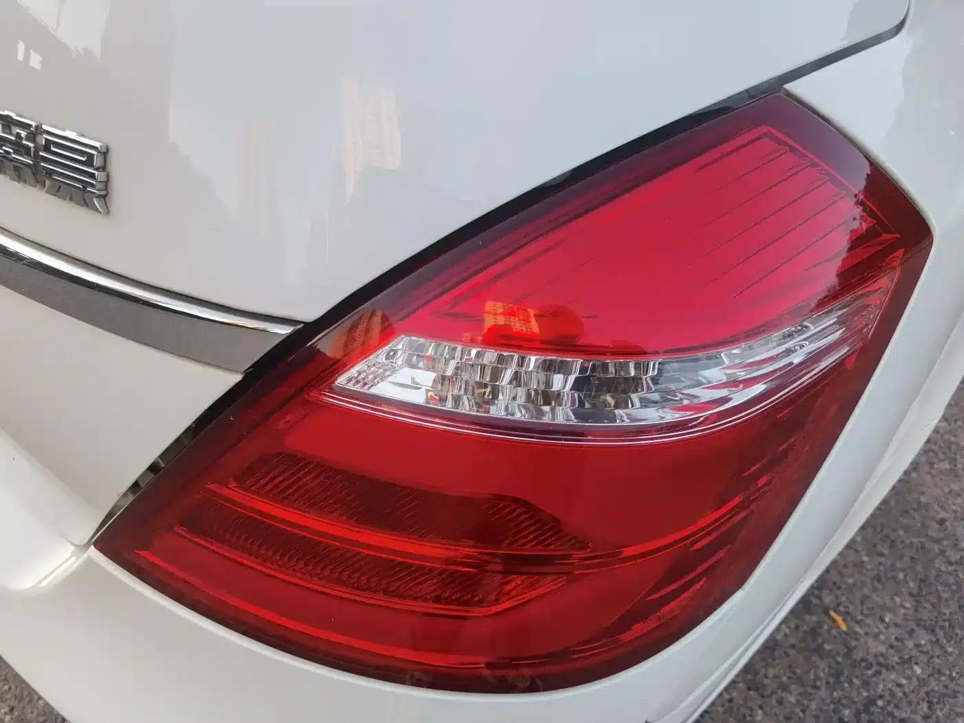 Geely Emgrand 2017 Sedan Million Edition 1.5L Manual Upgrade Version — миниатюра 9