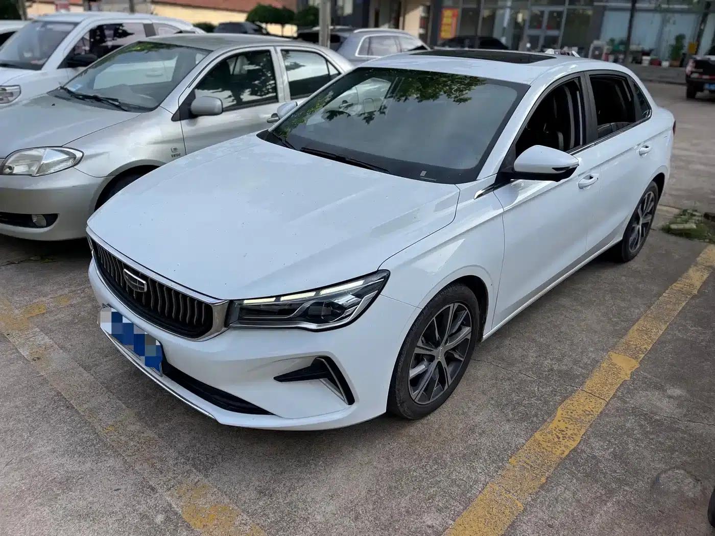 Geely Emgrand 2023 4th Generation Champion Edition 1.5L CVT Premium — миниатюра 1