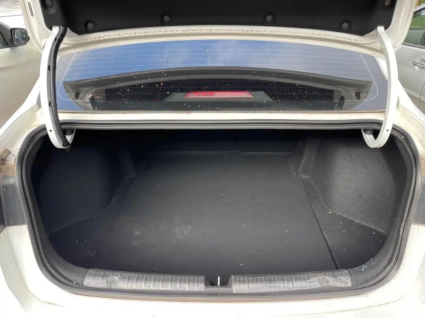 Geely Emgrand 2023 4th Generation Champion Edition 1.5L CVT Premium — миниатюра 11