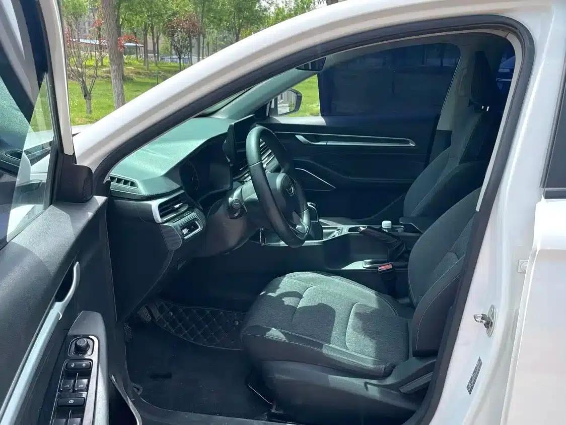 Geely Emgrand 2021 UP 1.5L CVT Comfort Model — миниатюра 4