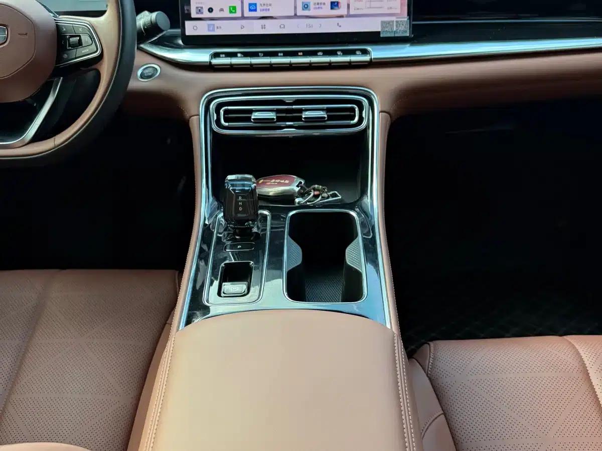 Geely Emgrand 2026 5th Generation 1.5T DCT Flagship Edition — миниатюра 13