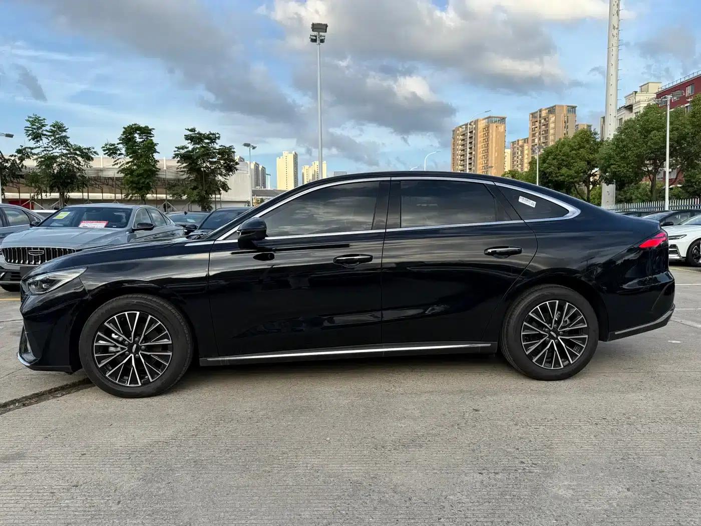Geely Emgrand 2026 5th Generation 1.5T DCT Flagship Edition — миниатюра 4