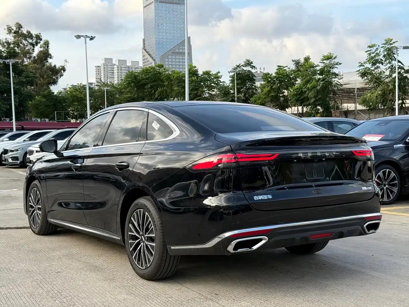 Geely Emgrand 2026 5th Generation 1.5T DCT Flagship Edition — миниатюра 5