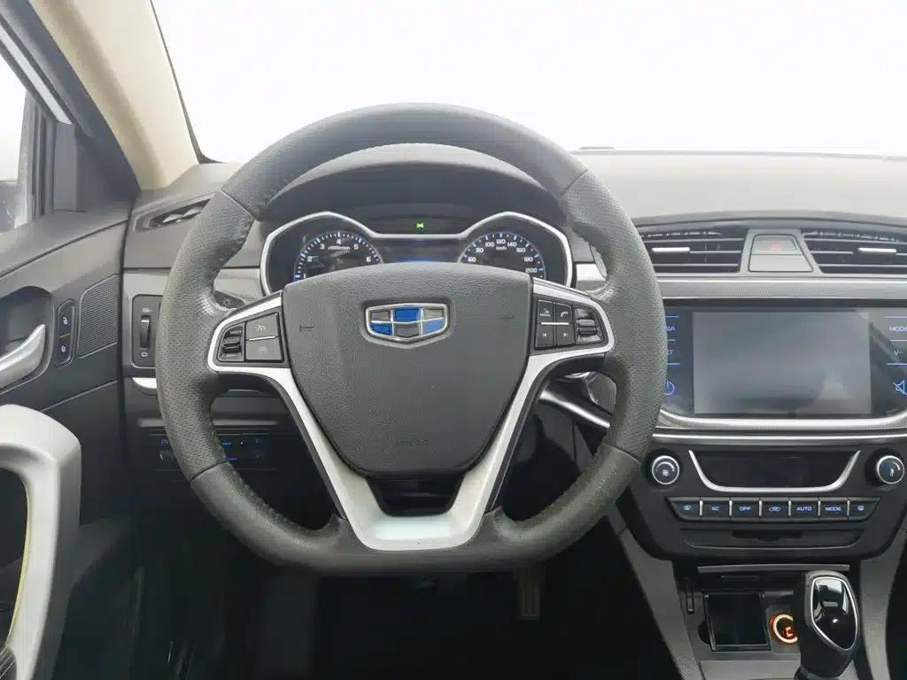 Geely Emgrand 2017 Sedan Million Edition 1.5L CVT Upward Version — миниатюра 11