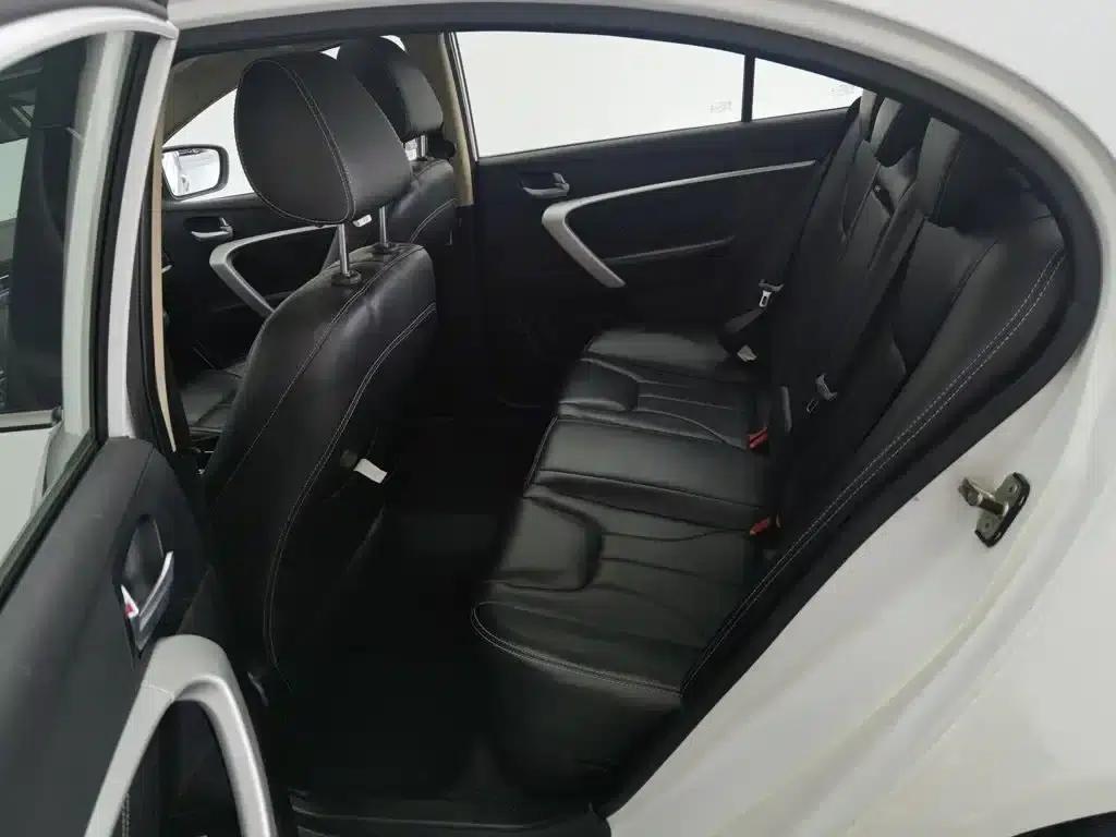 Geely Emgrand 2017 Sedan Million Edition 1.5L CVT Upward Version — миниатюра 15
