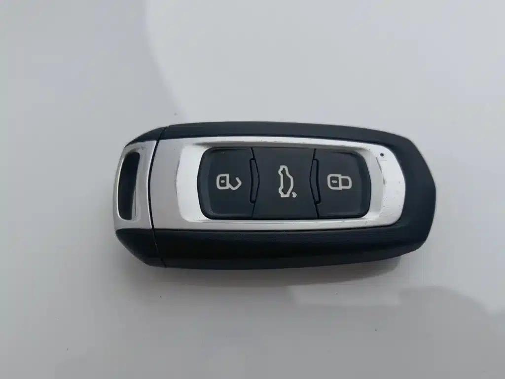 Geely Emgrand 2017 Sedan Million Edition 1.5L CVT Upward Version — миниатюра 19