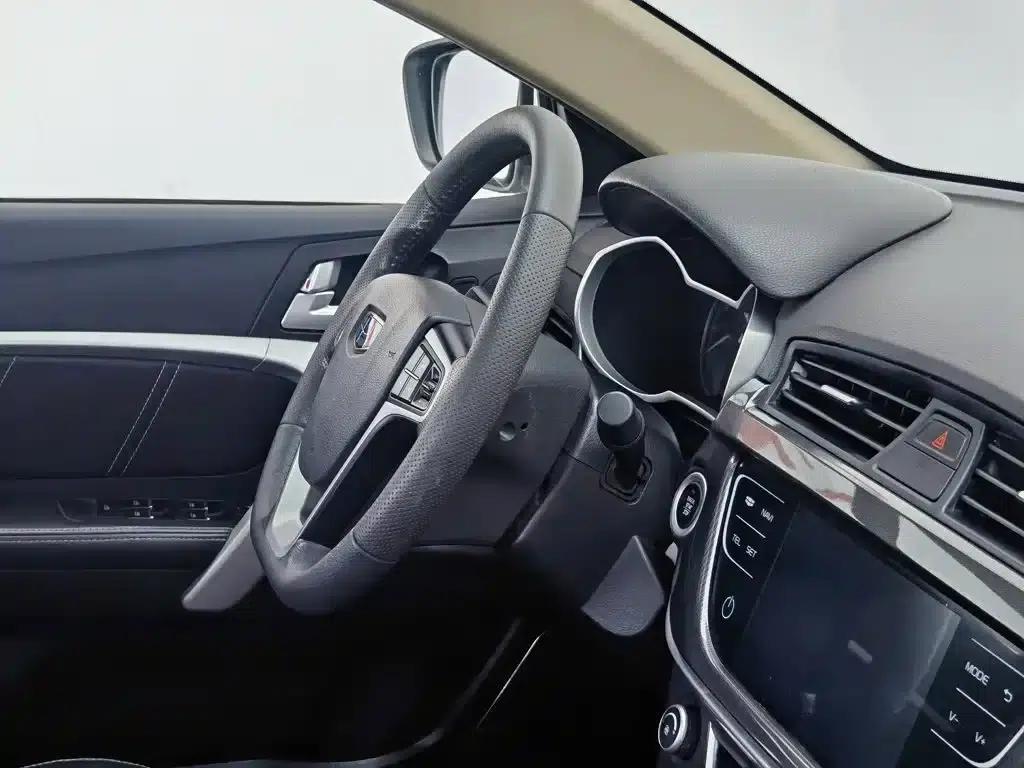 Geely Emgrand 2017 Sedan Million Edition 1.5L CVT Upward Version — миниатюра 22