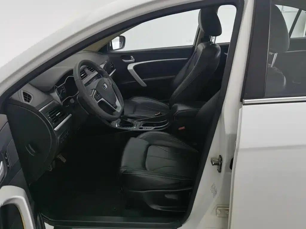 Geely Emgrand 2017 Sedan Million Edition 1.5L CVT Upward Version — миниатюра 10
