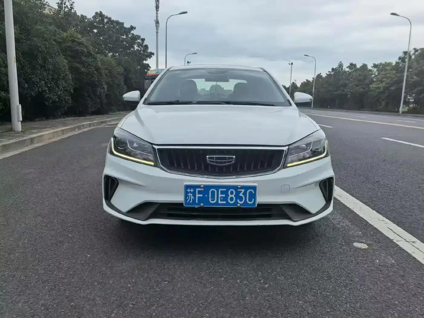 Geely Emgrand 2021 UP 1.5L CVT Luxury Edition — миниатюра 2