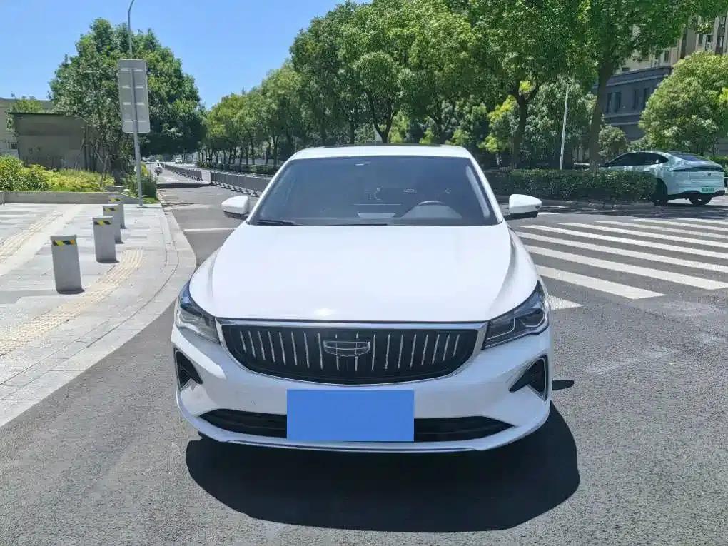 Geely Emgrand 2023 4th Generation Champion Edition 1.5L CVT Luxury — миниатюра 2