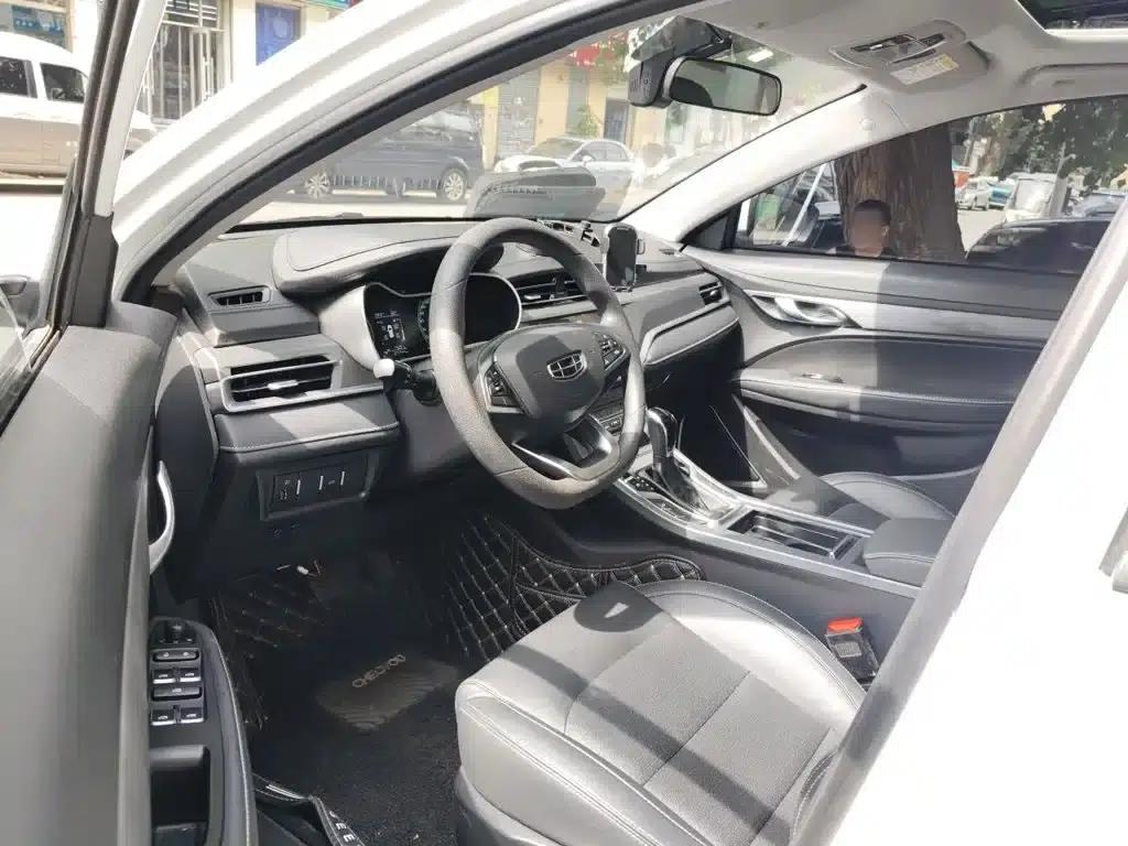 Geely Emgrand 2021 UP 1.5L CVT Luxury Edition — миниатюра 11