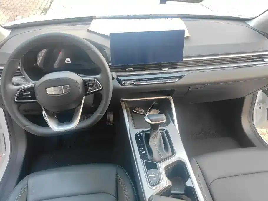 Geely Emgrand 2023 4th Generation Champion Edition 1.5L CVT Luxury — миниатюра 12