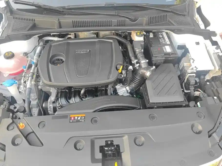 Geely Emgrand 2023 4th Generation Champion Edition 1.5L CVT Luxury — миниатюра 10