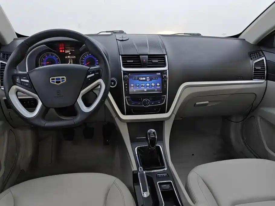 Geely Emgrand 2014 Sedan 1.3T Manual Elite — миниатюра 12