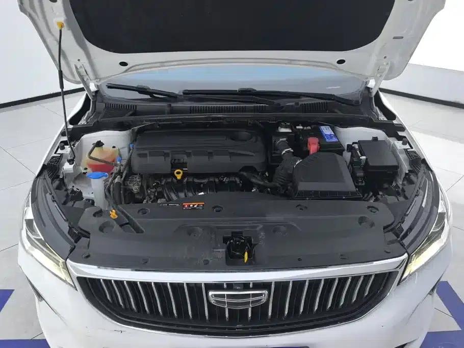 Geely Emgrand 2022 4th Generation 1.5L CVT Flagship Edition — миниатюра 10