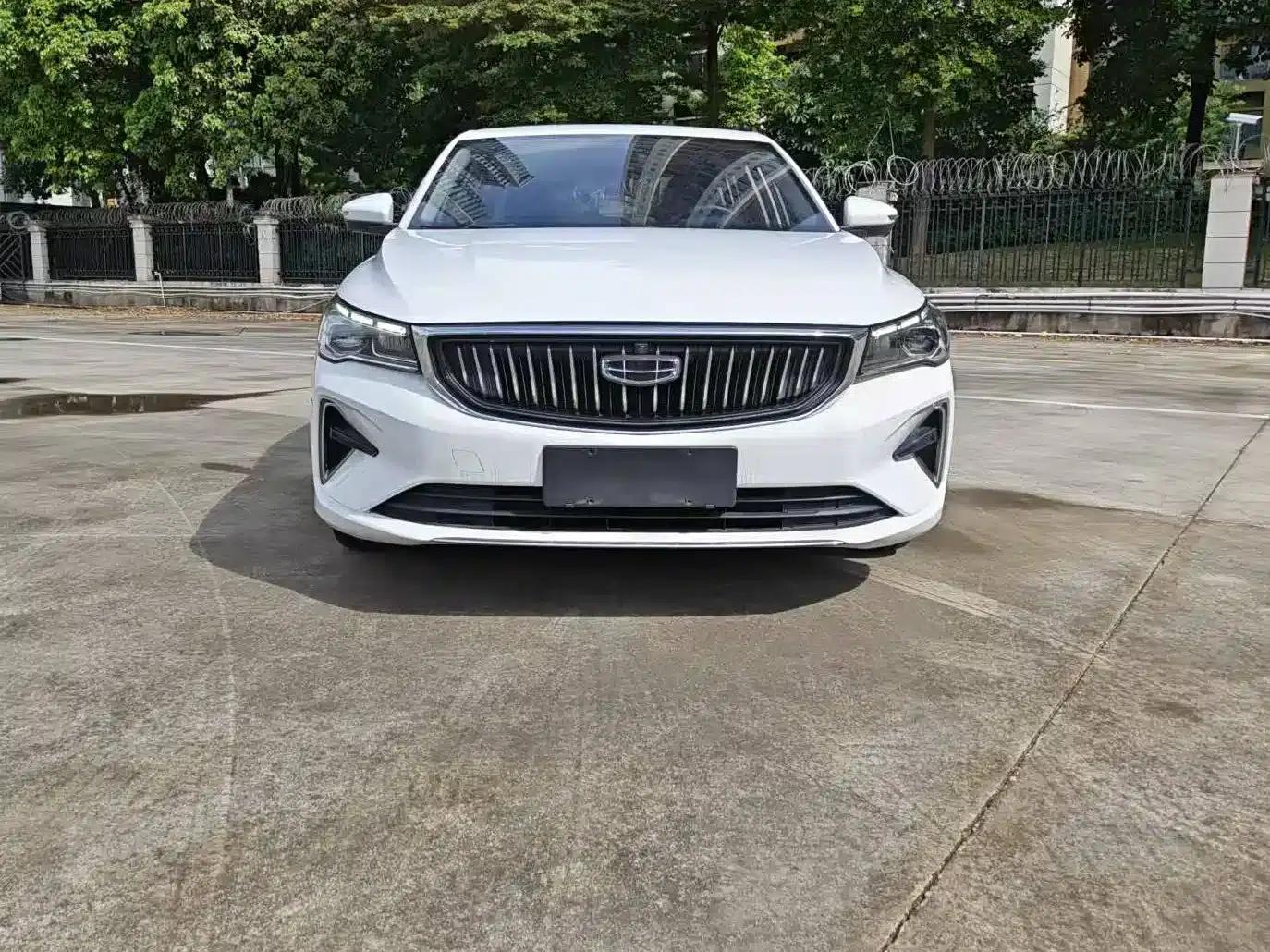 Geely Emgrand 2022 4th Generation 1.5L CVT Flagship Edition — миниатюра 2