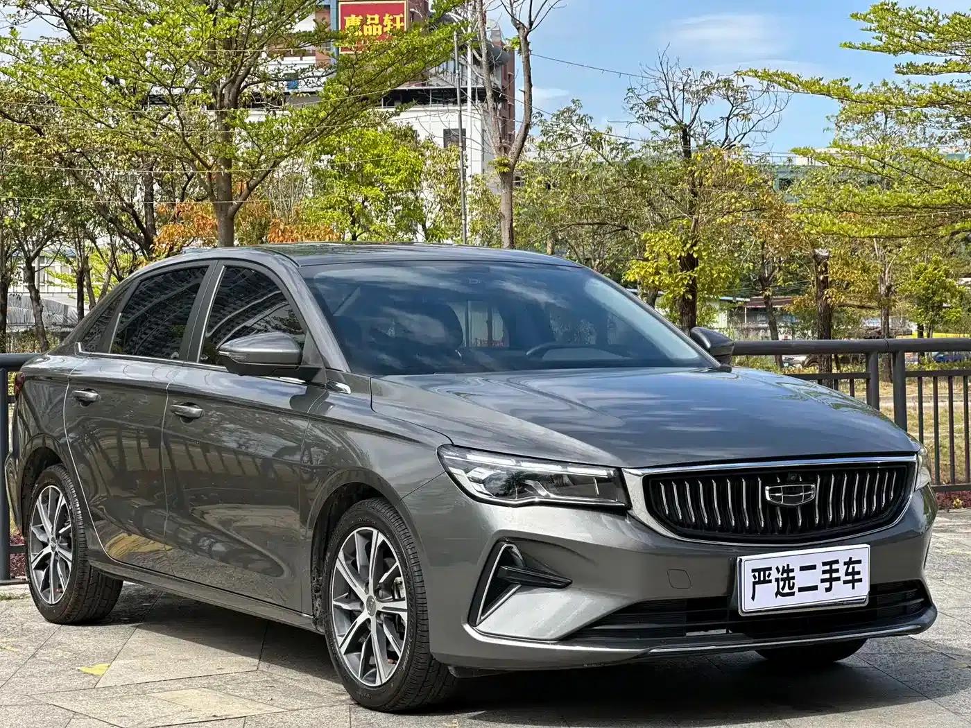Geely Emgrand 2021 UP 1.5L CVT Luxury Edition — миниатюра 3