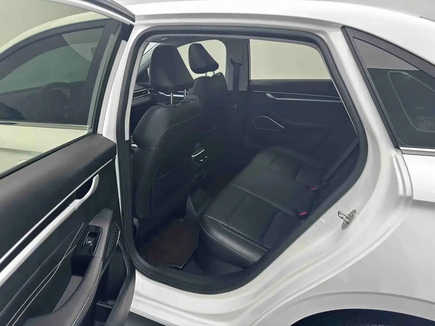 Geely Emgrand 2023 4th Generation Champion Edition 1.5L CVT Premium — миниатюра 12