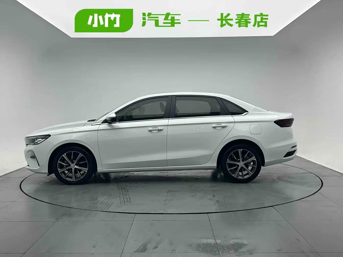 Geely Emgrand 2023 4th Generation Champion Edition 1.5L CVT Premium — миниатюра 3