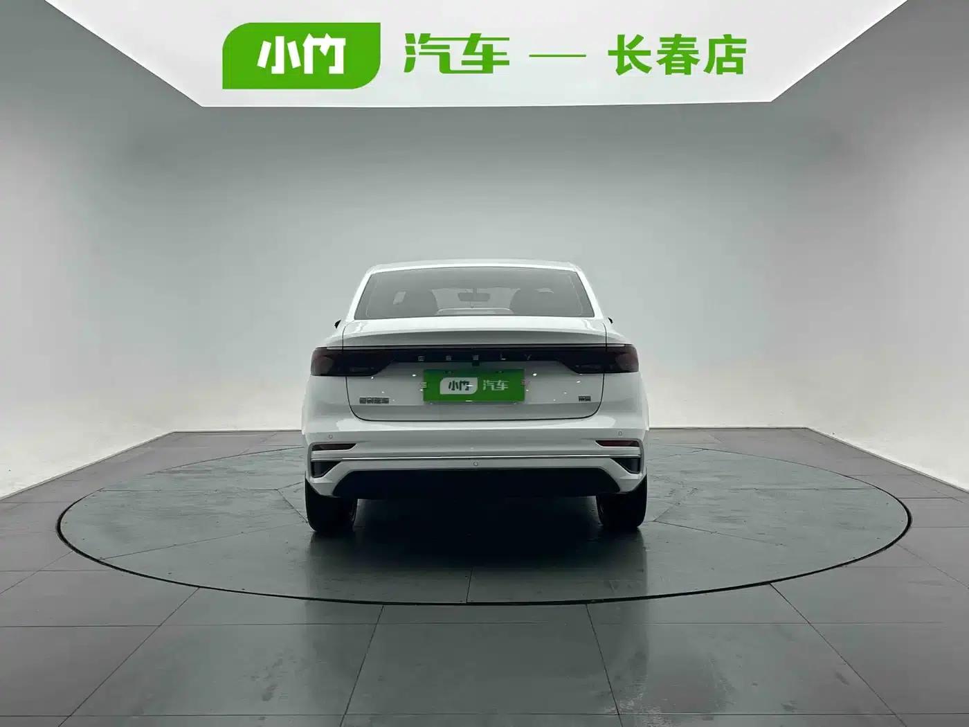 Geely Emgrand 2023 4th Generation Champion Edition 1.5L CVT Premium — миниатюра 4