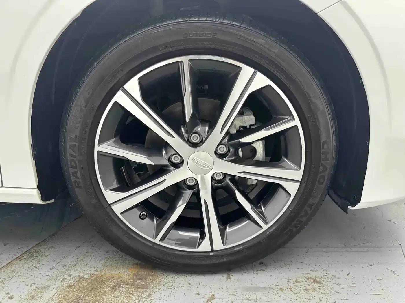 Geely Emgrand 2023 4th Generation Champion Edition 1.5L CVT Premium — миниатюра 8