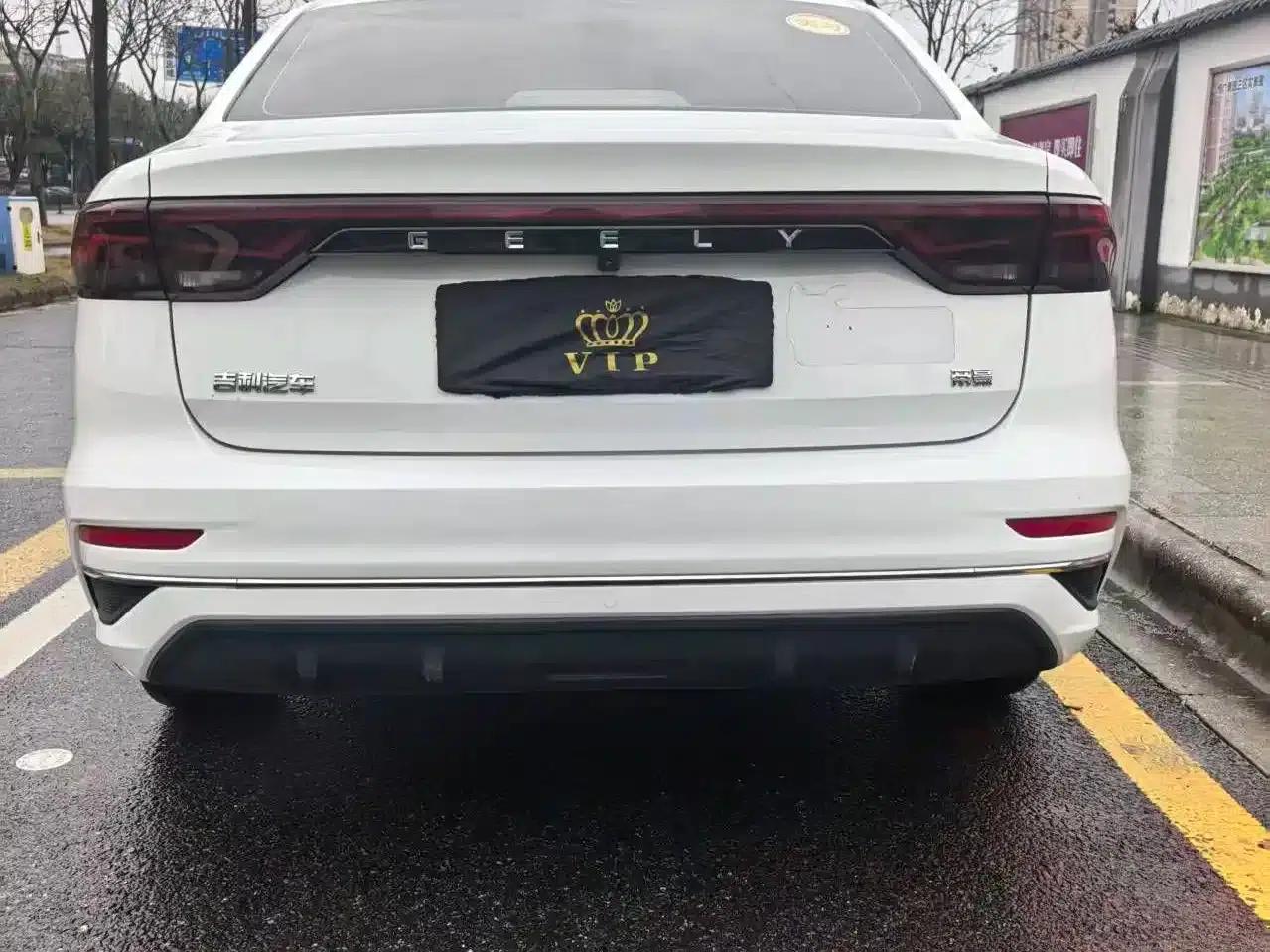 Geely Emgrand 2022 4th Generation 1.5L CVT Premium — миниатюра 6