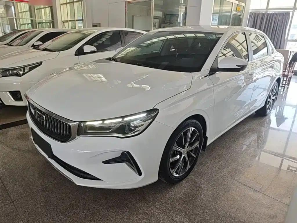 Geely Emgrand 2022 4th Generation 1.5L CVT Premium — миниатюра 1