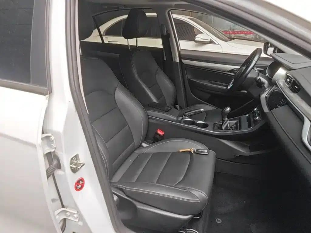 Geely Emgrand 2019 Leading Edition 1.5L Manual Upward Asian Games Edition (National VI Emission Standard) — миниатюра 25