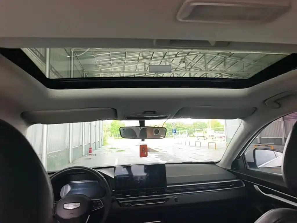 Geely Emgrand 2025 4th Generation 1.5L CVT Premium — миниатюра 18