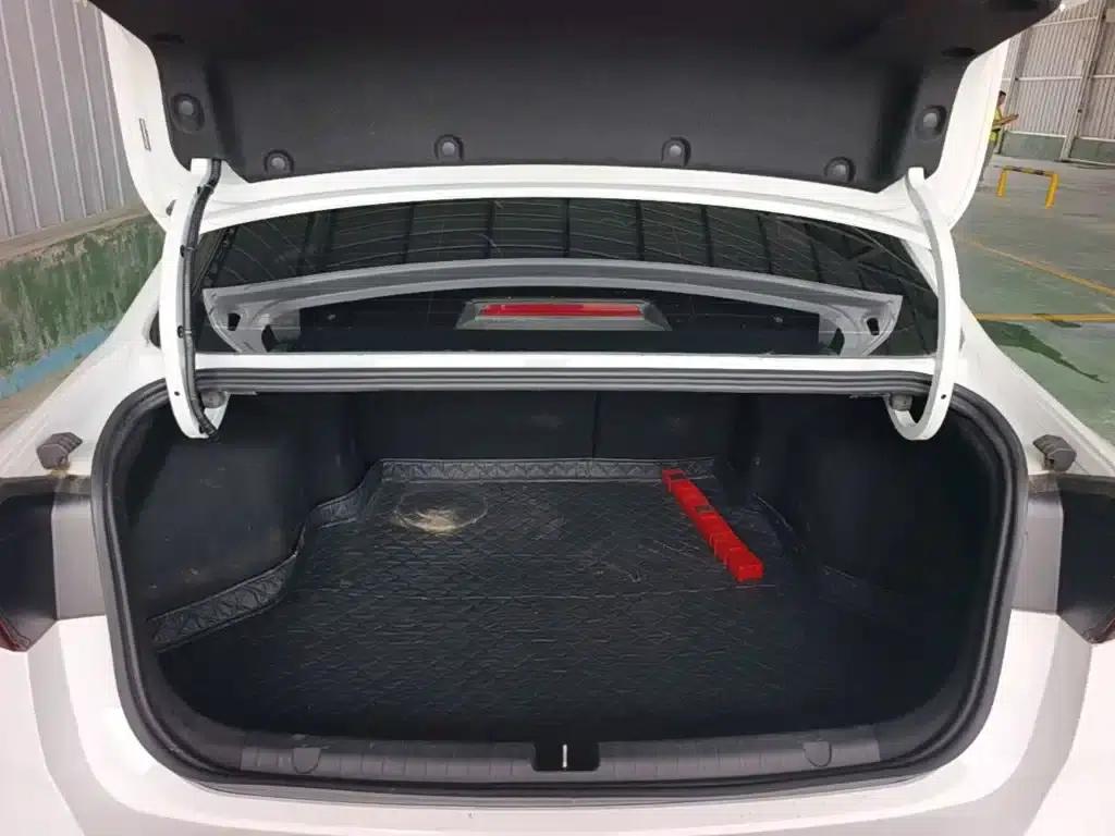 Geely Emgrand 2025 4th Generation 1.5L CVT Premium — миниатюра 19