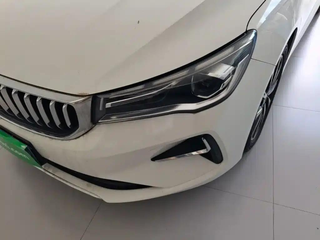 Geely Emgrand 2025 4th Generation 1.5L CVT Flagship Edition — миниатюра 24