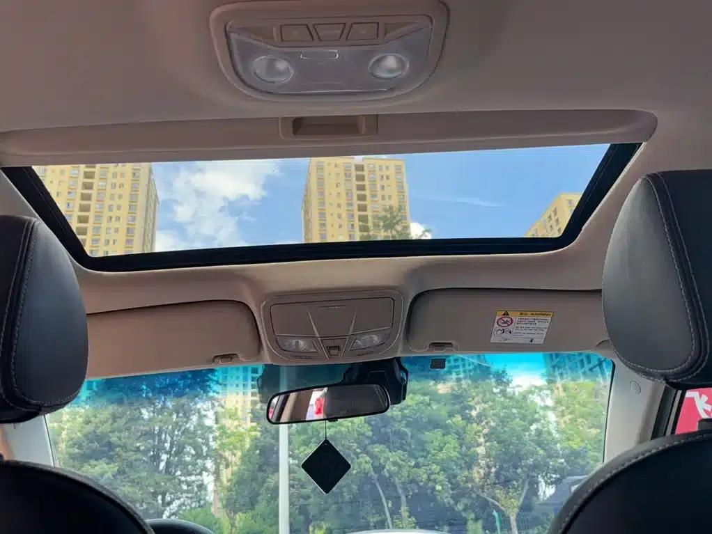 Geely Emgrand 2017 Sedan Million Edition 1.5L Manual Upward Connected Version — миниатюра 11
