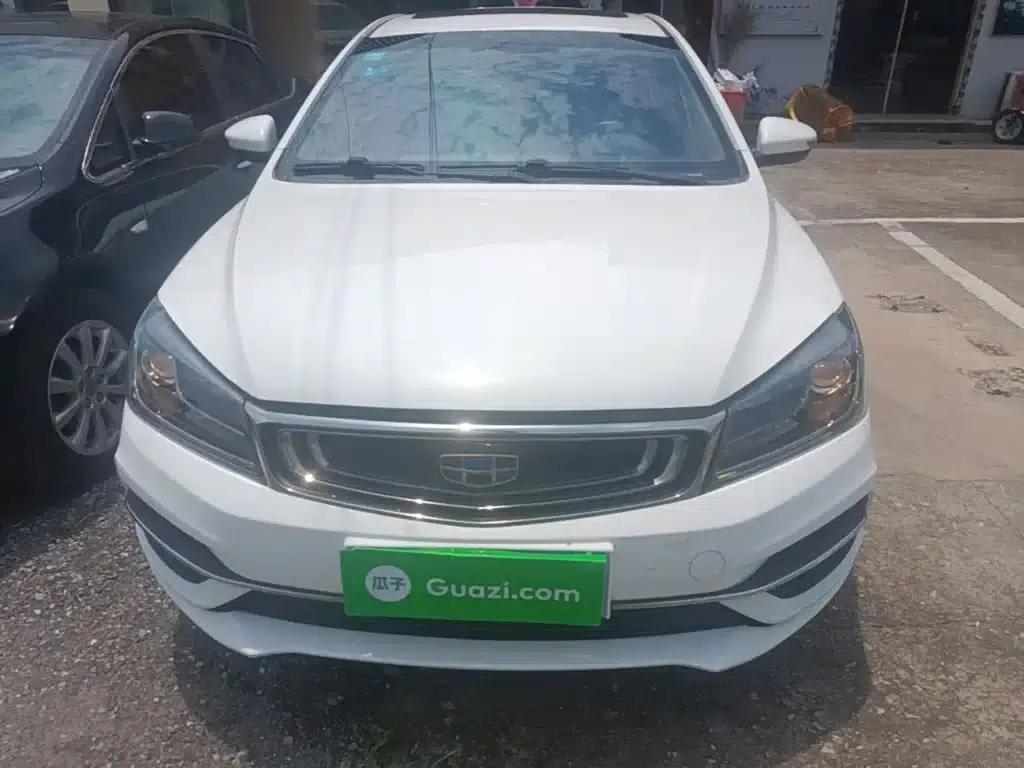 Geely Emgrand 2018 1.5L CVT Upward Connected Edition — миниатюра 3