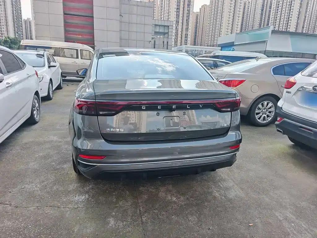 Geely Emgrand 2025 4th Generation 1.5L CVT Premium — миниатюра 15