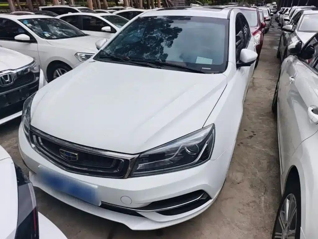 Geely Emgrand 2018 1.5L CVT Upward Connected Edition — миниатюра 3