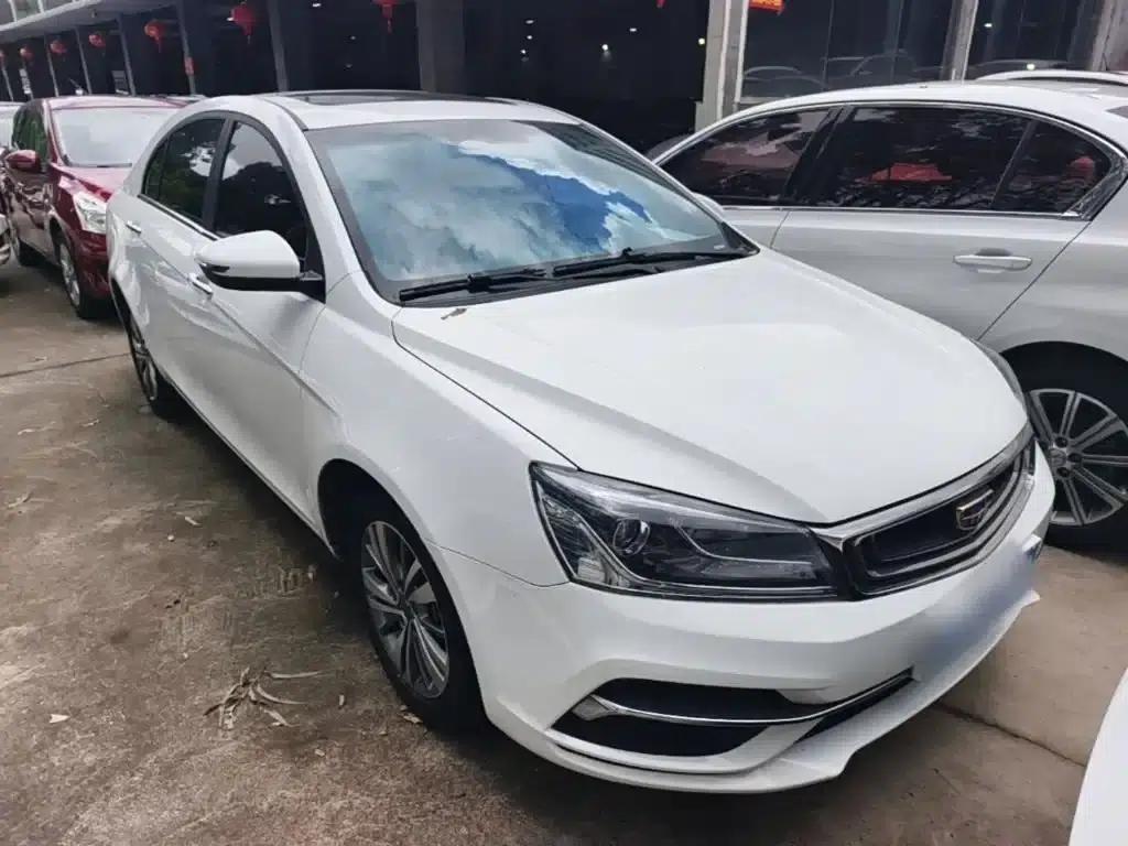 Geely Emgrand 2018 1.5L CVT Upward Connected Edition — миниатюра 4