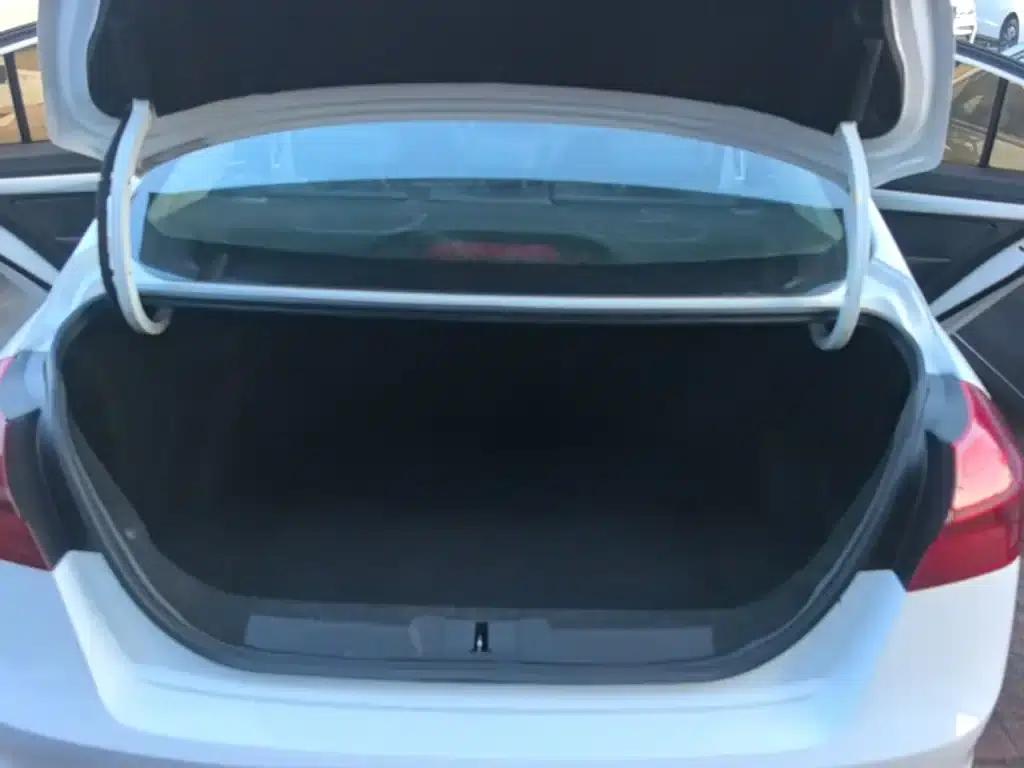 Geely Emgrand 2018 1.5L Manual Upward Connected Edition — миниатюра 19