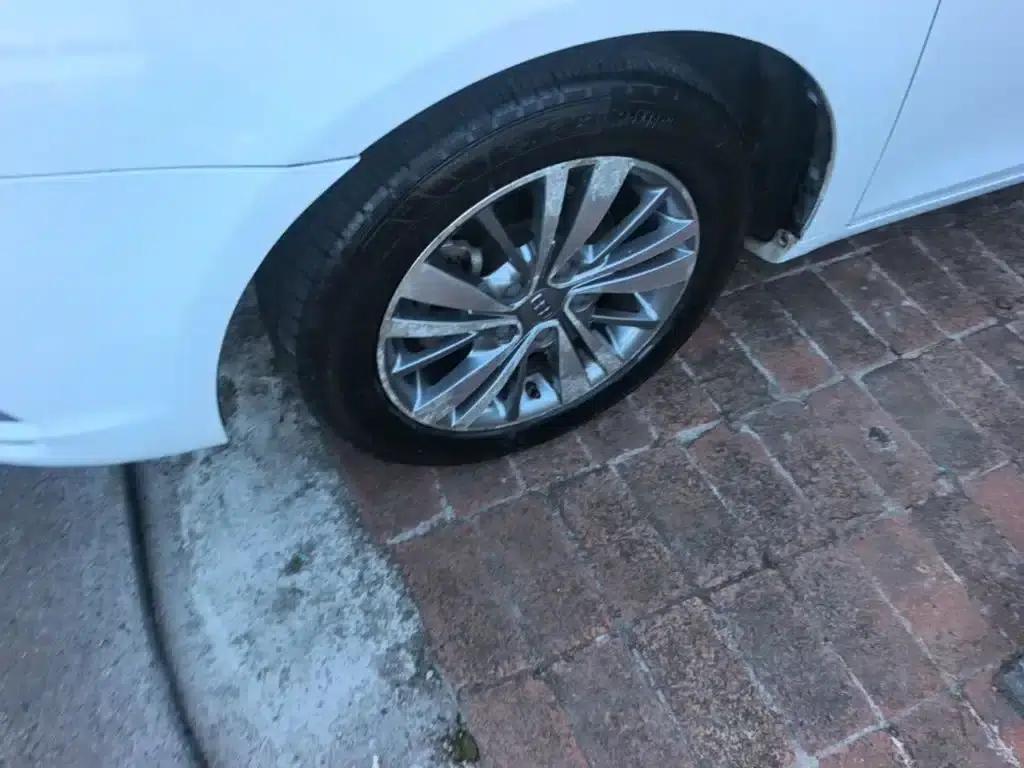 Geely Emgrand 2018 1.5L Manual Upward Connected Edition — миниатюра 23