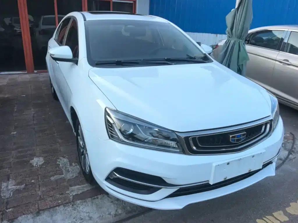 Geely Emgrand 2018 1.5L Manual Upward Connected Edition — миниатюра 4